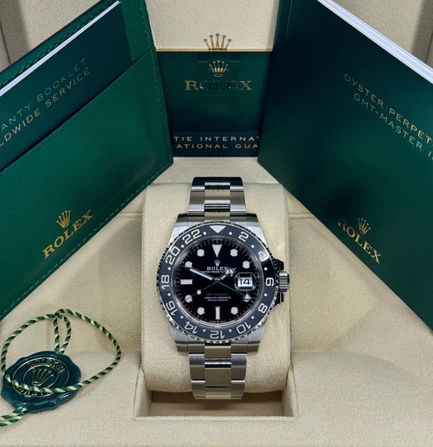 Rolex GMT Master II 126710 GRNR Image 7